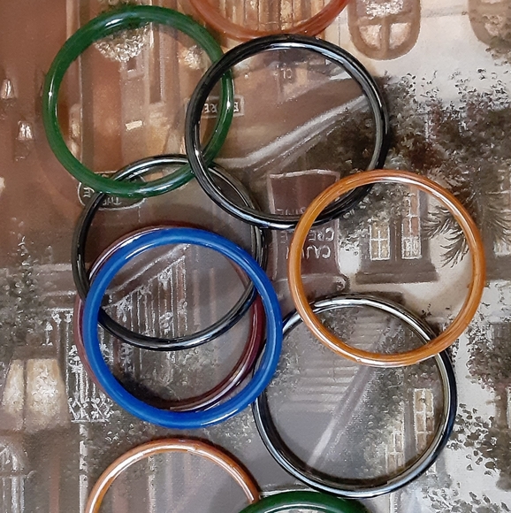 Bracelets - Picture 2 of 4